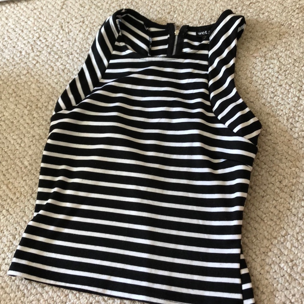 Short sleeve dress shirt